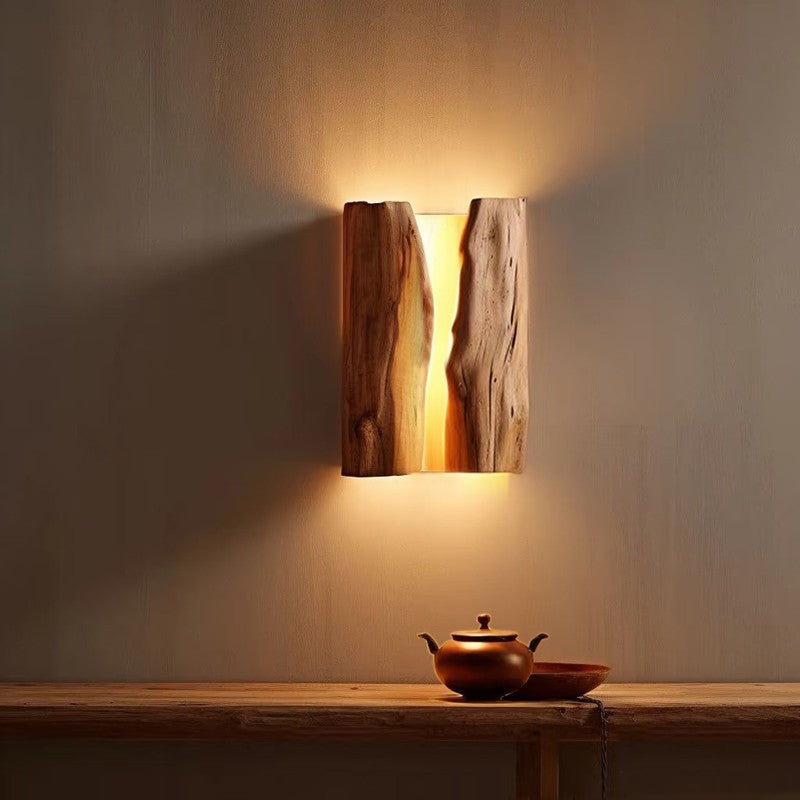 Wabi-sabi Solid Wood Wall Sconce | Alvoren